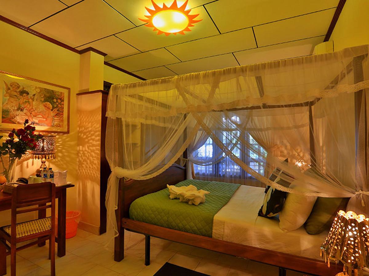 Emel Boutique Hotel Negombo Bagian luar foto