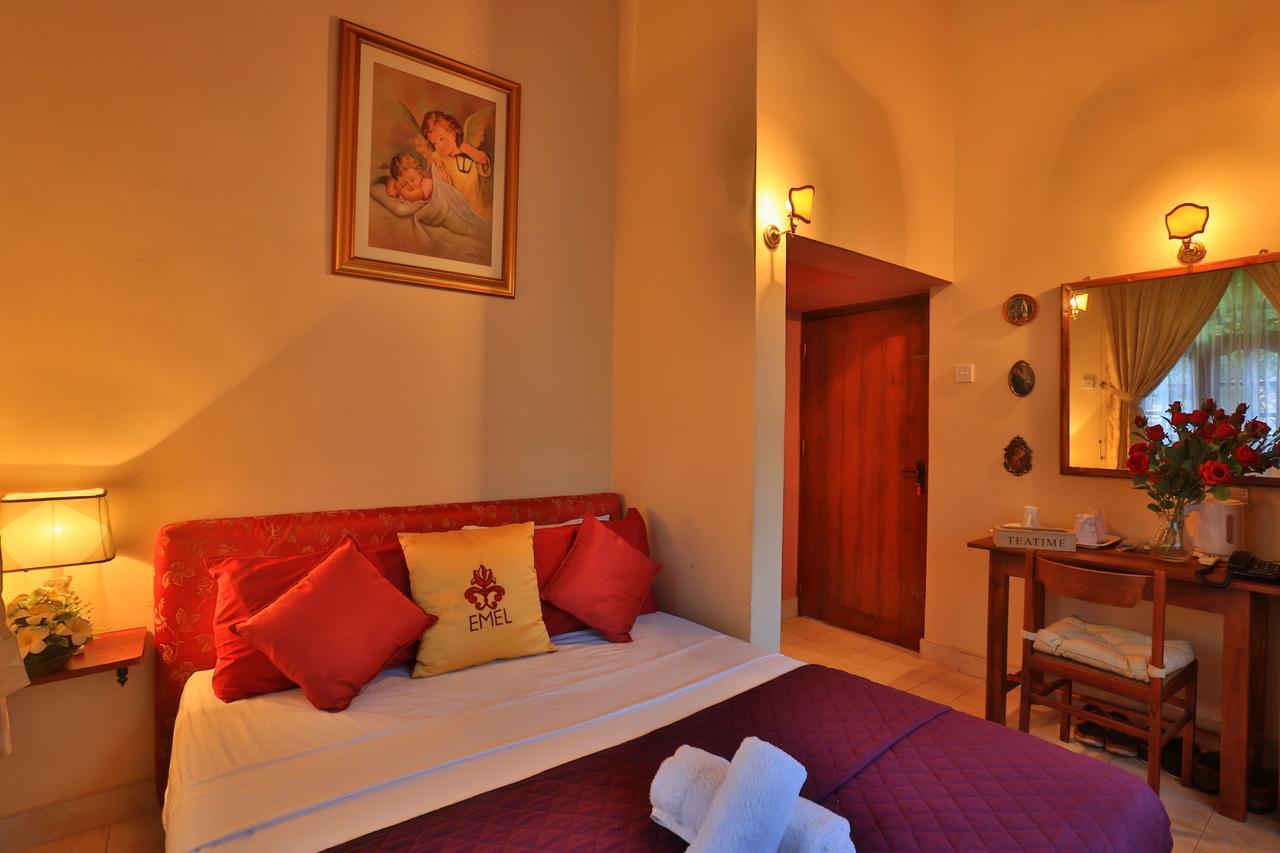 Emel Boutique Hotel Negombo Bagian luar foto
