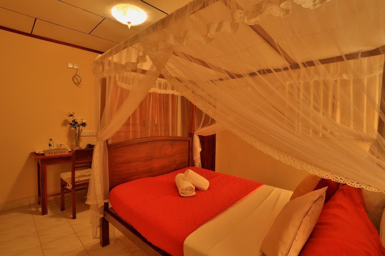 Emel Boutique Hotel Negombo Bagian luar foto