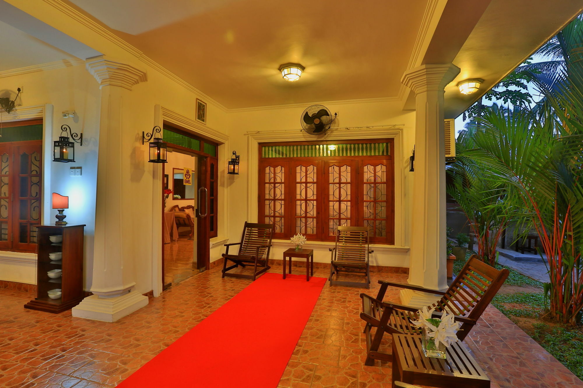 Emel Boutique Hotel Negombo Bagian luar foto